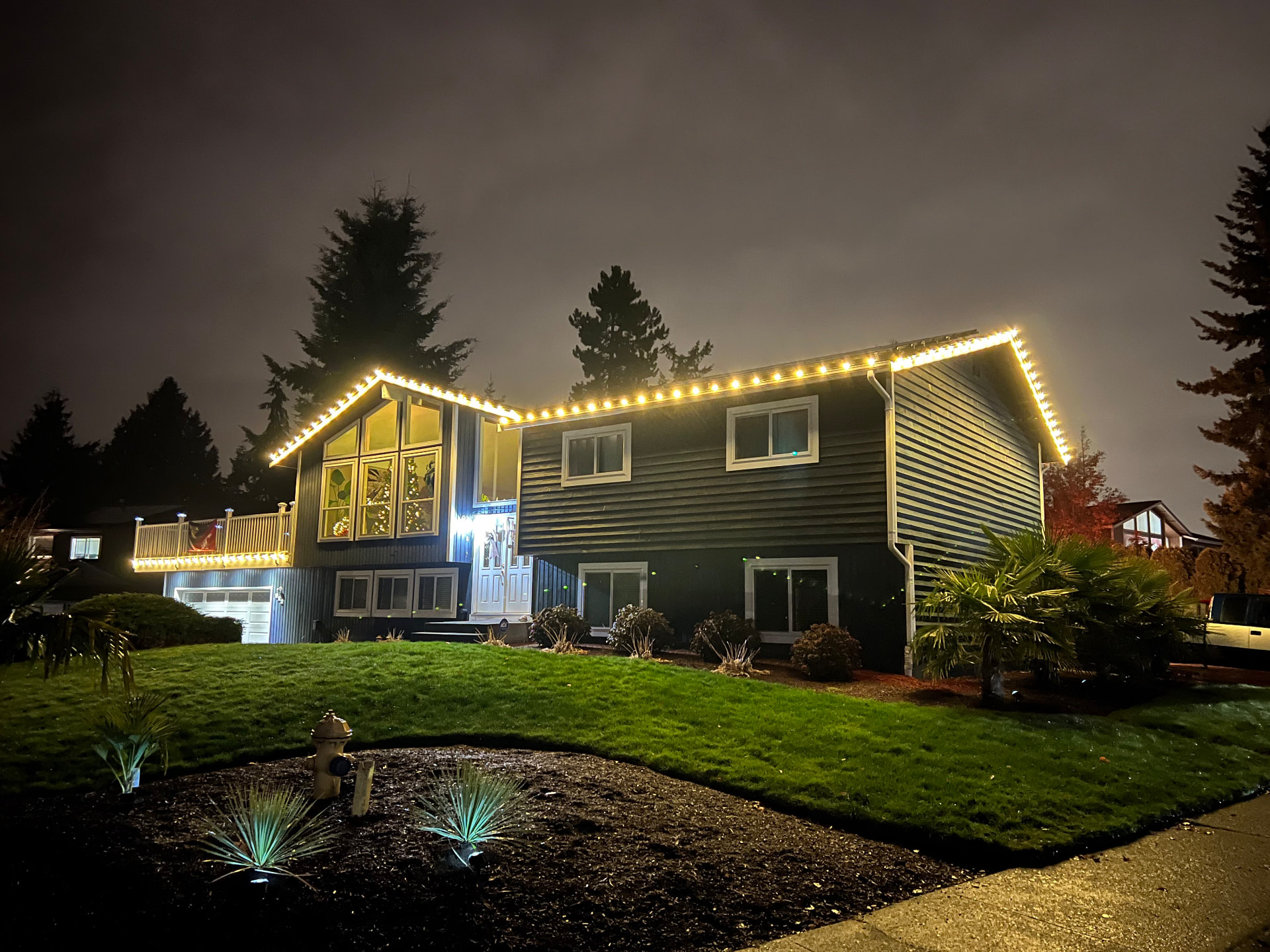 Warm white roofline lights